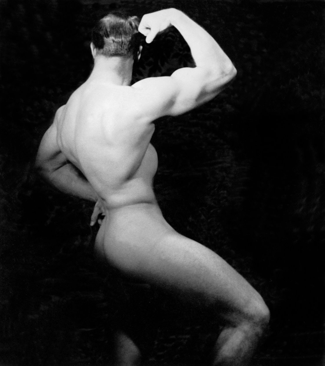 Nude Bodybuilder Side View ، سان فرانسيسكو ، كاليفورنيا ، c.1950 بواسطة غير معروف