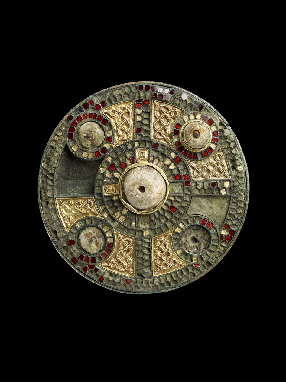 قرص بروش ، 400-1066 (زجاج ، ذهبي ، عاجي) بواسطة الأنجلو ساكسون