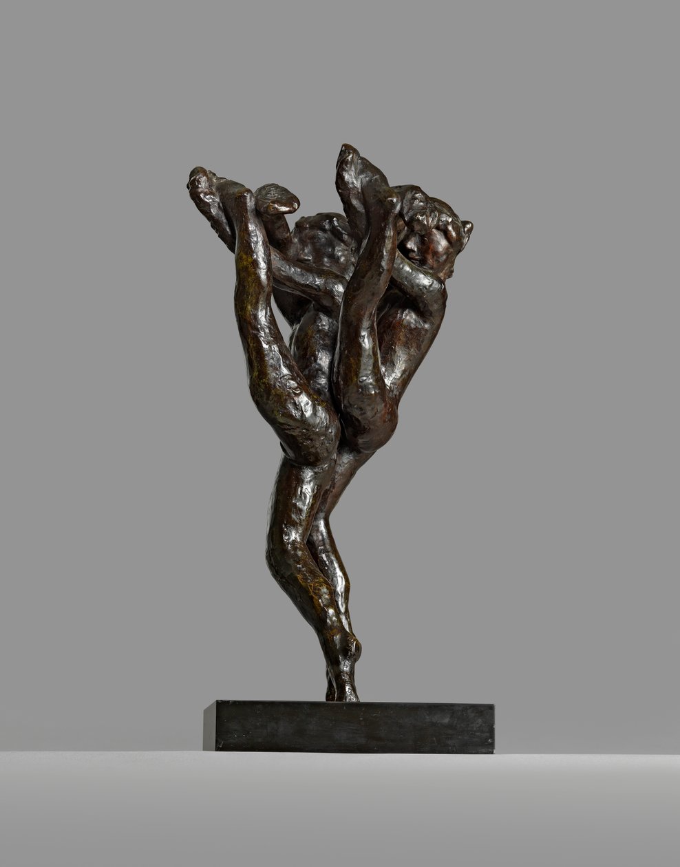 باس دي دو ب ، ج .1911 بواسطة أوغست رودين
