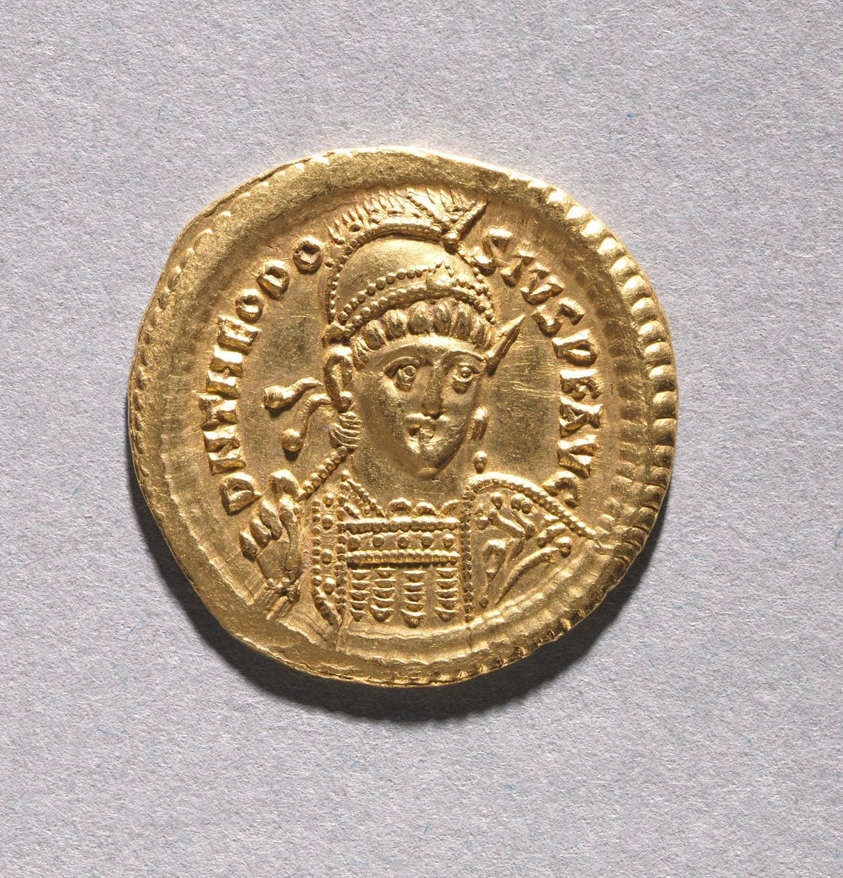 Solidus of Theodosius II and Valentinian III بواسطة البيزنطية