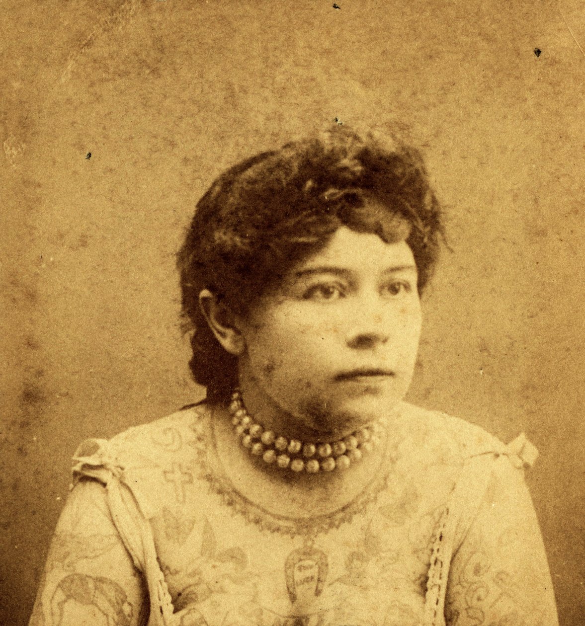 صورة آني هوارد c.1900 بواسطة تشارلز ايزنمان