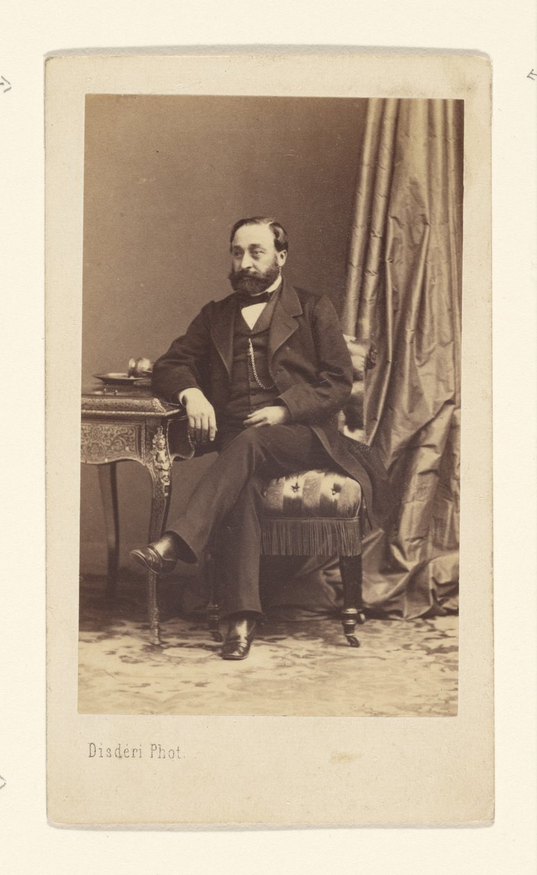  بواسطة ديسديري وسي.
