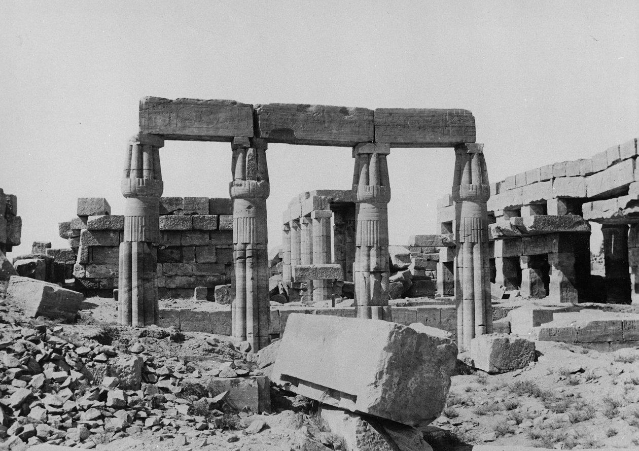 معبد عمون العظيم بواسطة مصور انجليزى