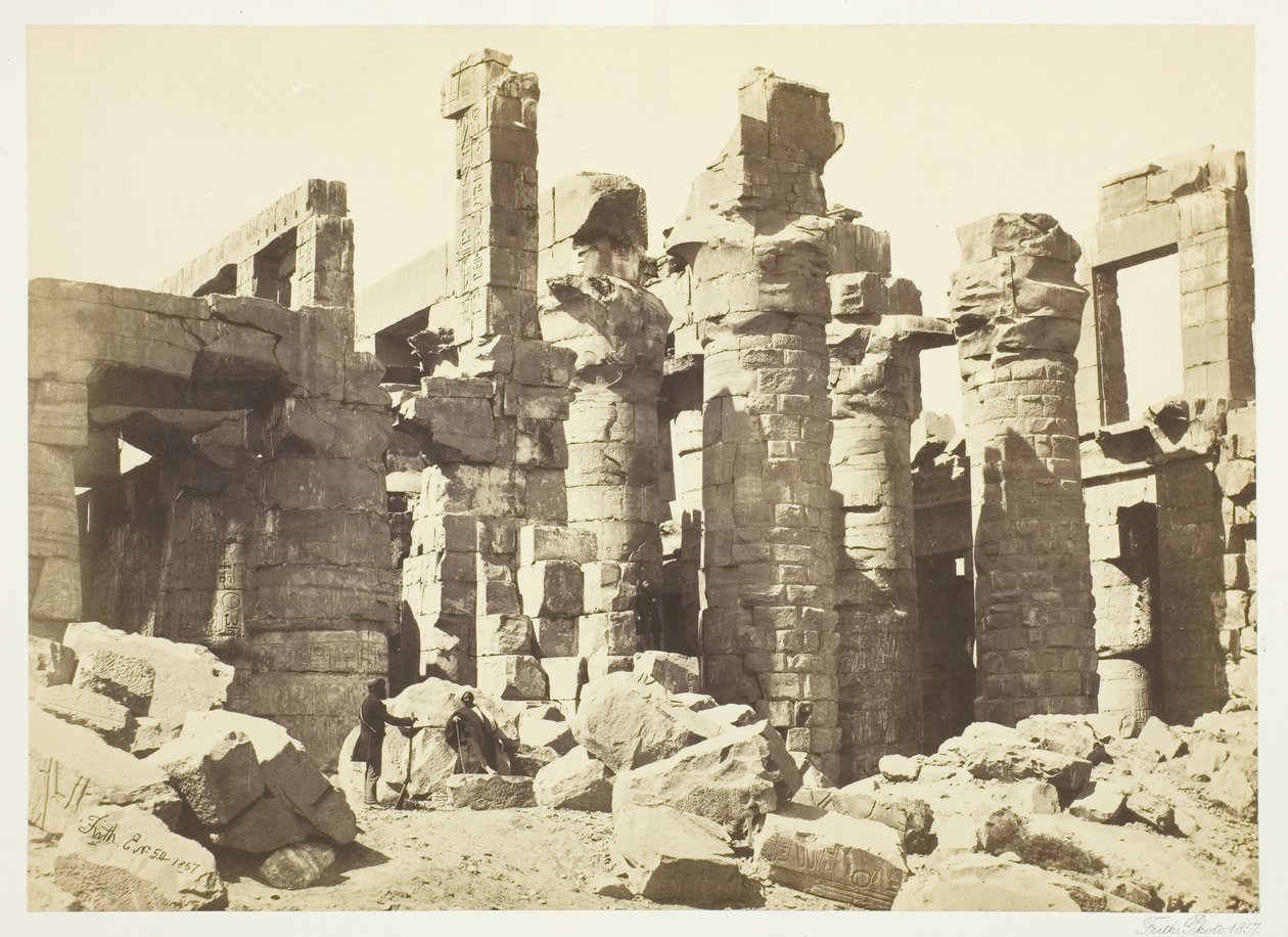 قاعة الأعمدة ، 1857. بواسطة فرانسيس فريث