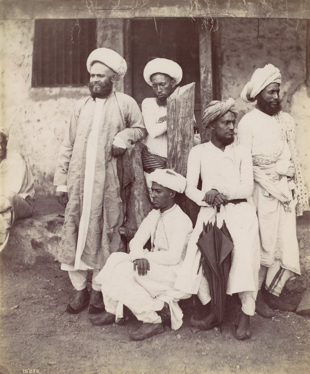 مهمانس ، 1870. بواسطة فرانسيس فريث