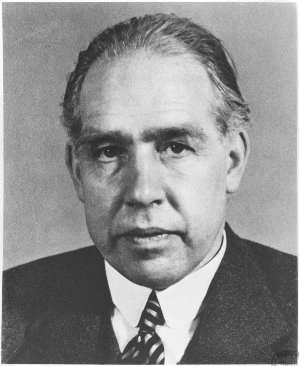نيلز بور (1885-1962) ج .222 بواسطة مصور فرنسي