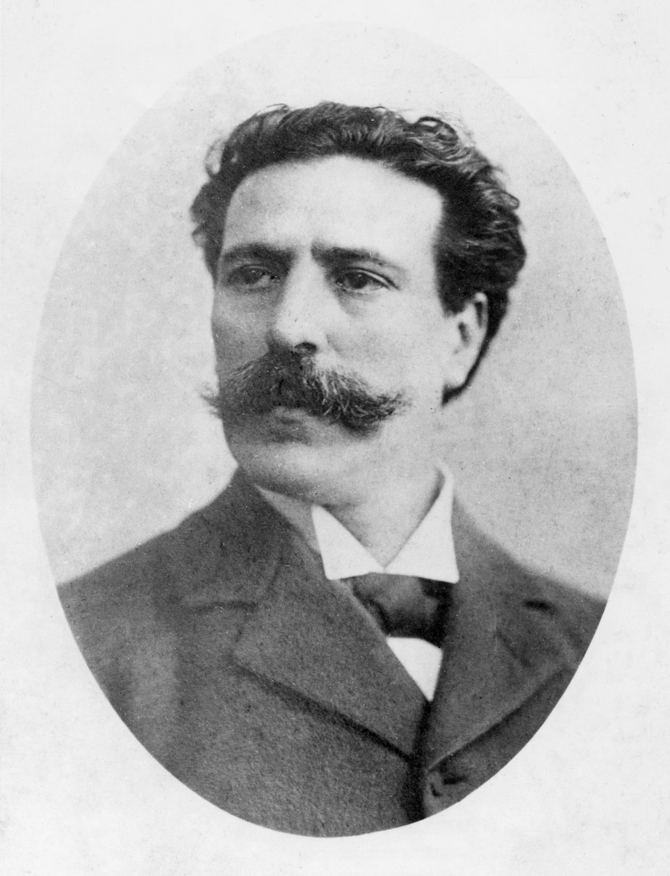 صورة إدواردو أسيفيدو دياز ، c.1900 بواسطة مصور فرنسي