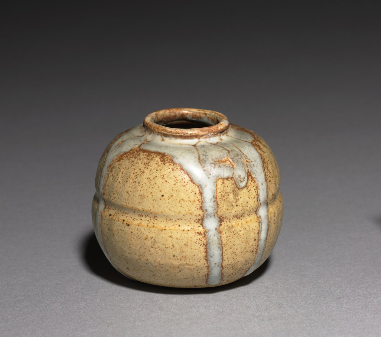 وعاء صغير ، حوالي 1900 بواسطة جورج Hoentschel