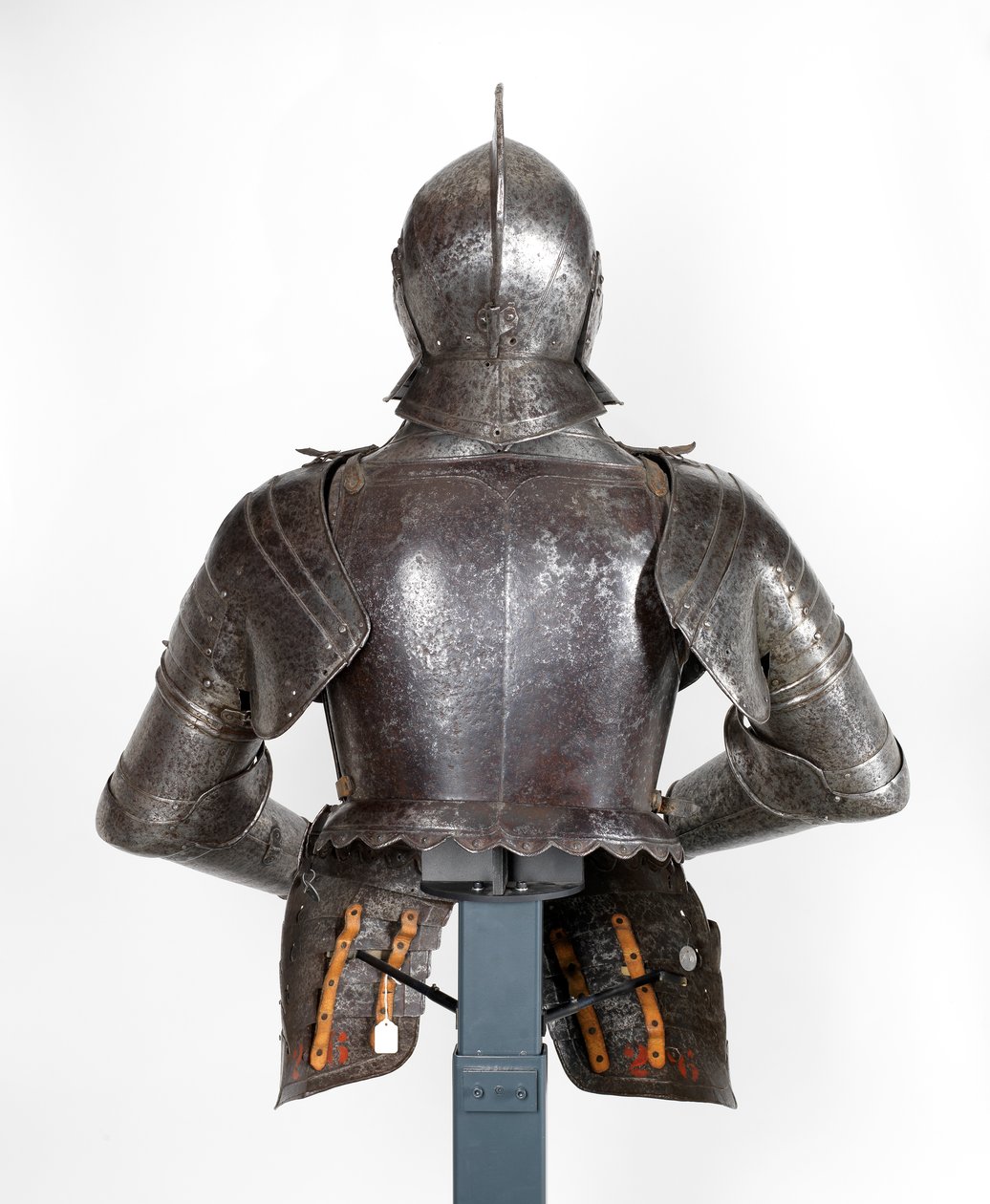 Half armour بواسطة المدرسة الألمانية