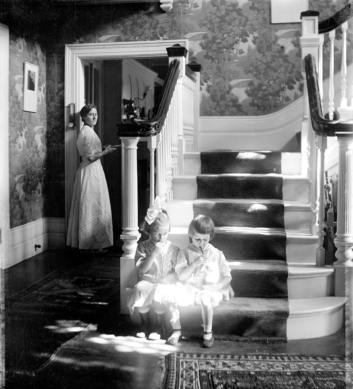 مصاصات ، 1910 بواسطة البيرة جيرترود الجبن