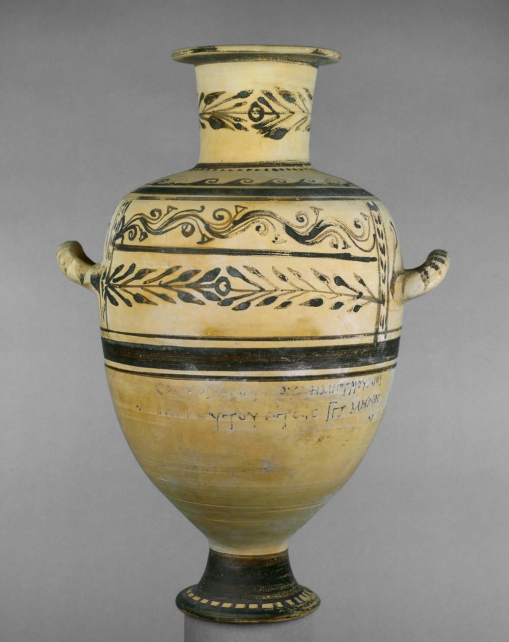 Hydria (طين مشتعل) بواسطة اليونانية