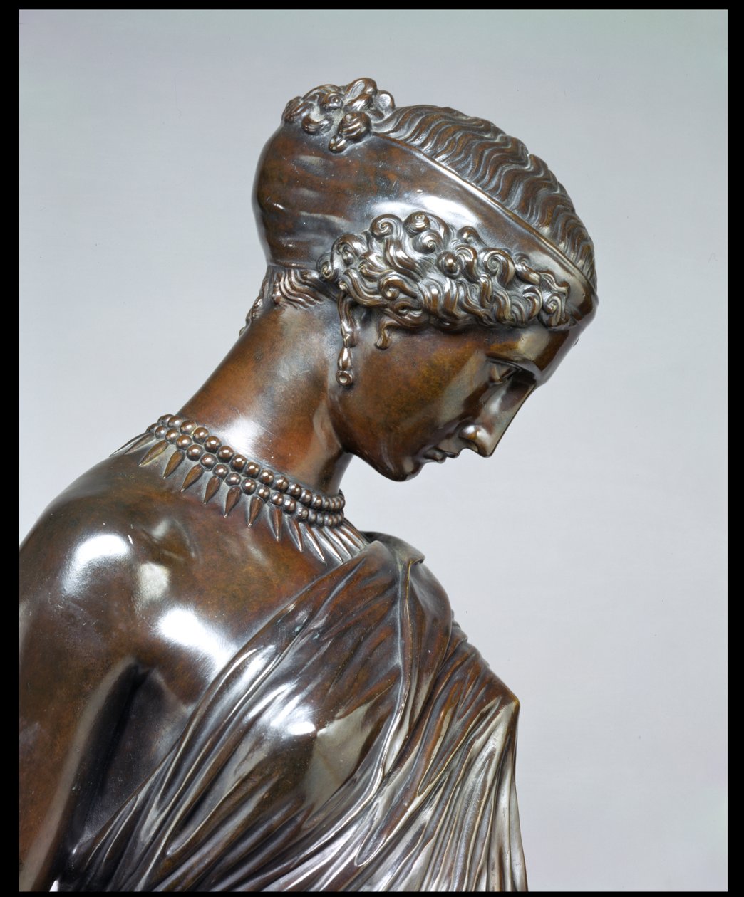 يقف Sappho بواسطة جيمس براديير
