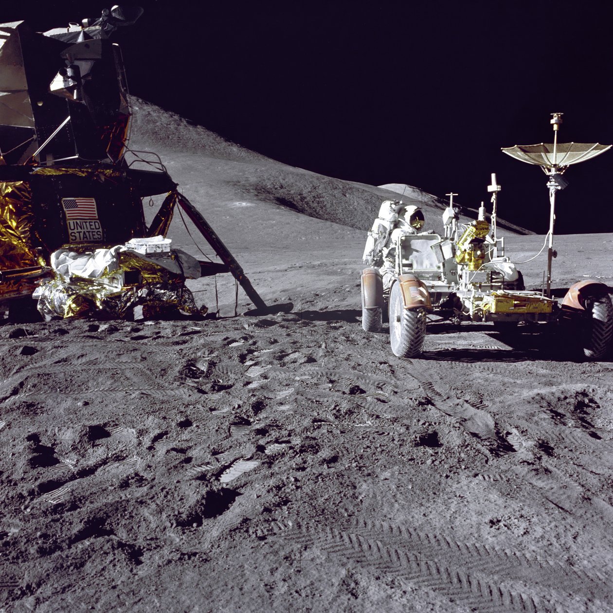 أبولو 15 - ناسا ، 1971. بواسطة صور وكالة ناسا