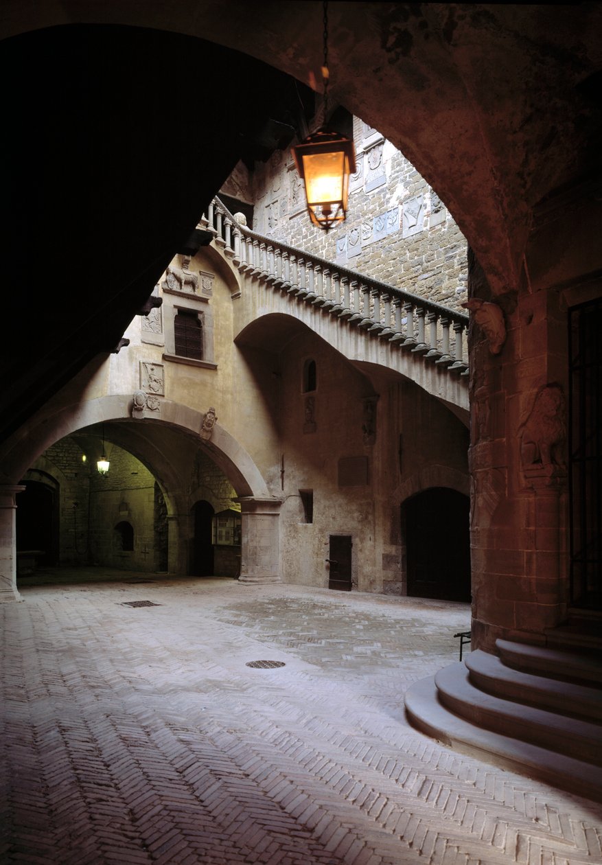 View of the courtyard بواسطة المدرسة الايطالية