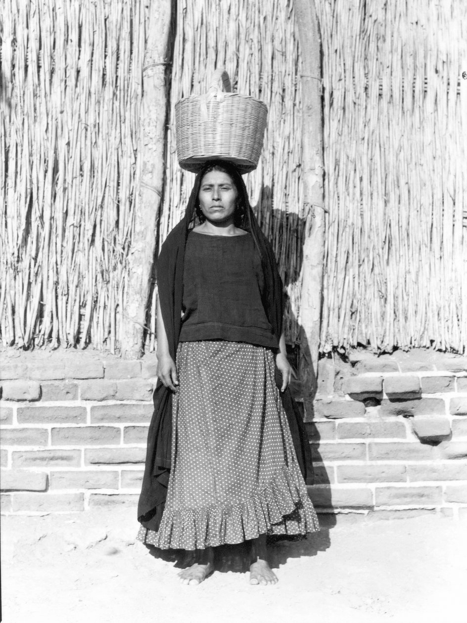 امرأة في جوتشيتان ، المكسيك ، 1929 بواسطة تينا مودوتي