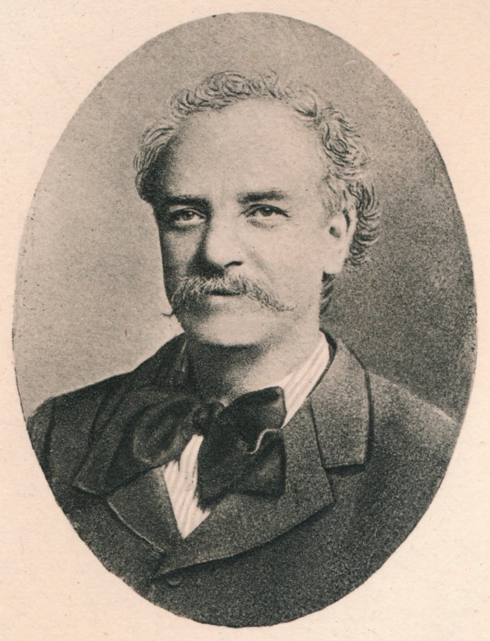 سانتلي .1895 بواسطة غير معروف