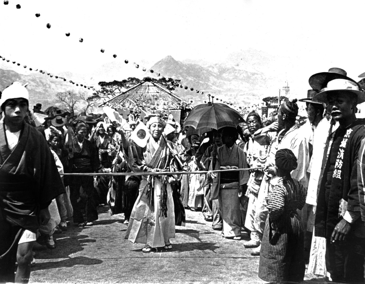 مهرجان كوريا 1900 بواسطة غير معروف