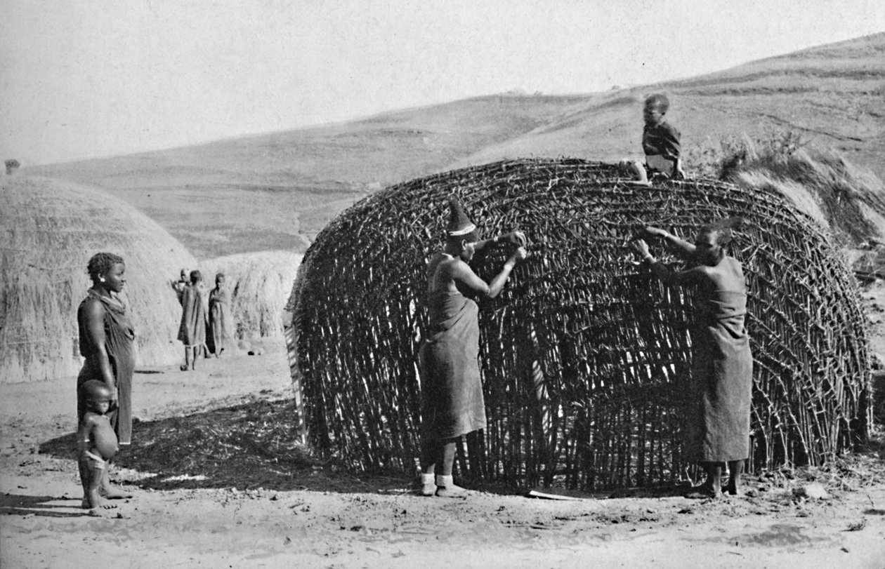 مبنى الكوخ في Zululand ، 1912 بواسطة غير معروف