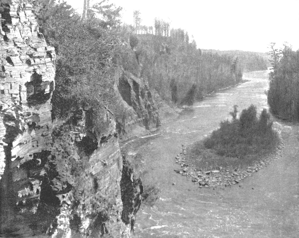 نهر Kaministiquia ، أسفل شلالات Kakabeka ، كندا ، c1900. بواسطة غير معروف