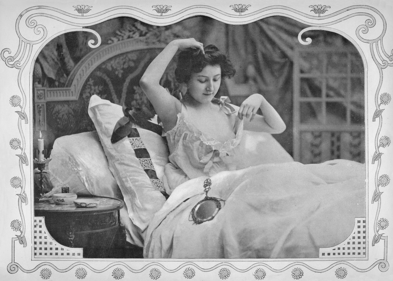 المقارنة ، 1900 بواسطة غير معروف