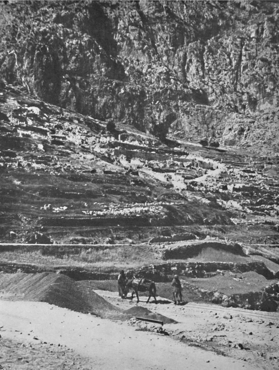 مكان أوراكل الشهير ، دلفي ، 1913 بواسطة غير معروف