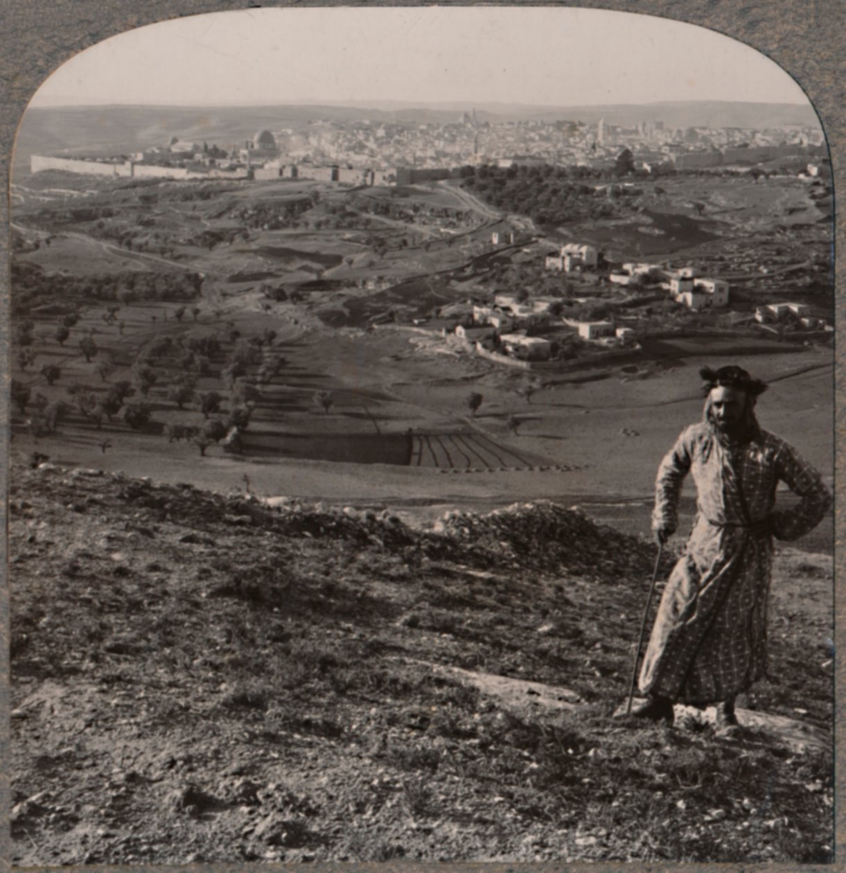 منظر للقدس من جبل سكوبس ، c1900 بواسطة غير معروف