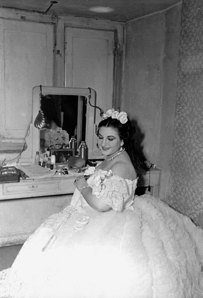 ماريا كالاس في فيلم "La Traviata" ، بارما ، 1951 بواسطة غير معروف غير معروف