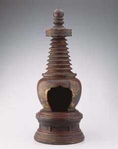 ستوبا ، أسرة مينغ (1368-1644) (الخشب المطلي والذهب)