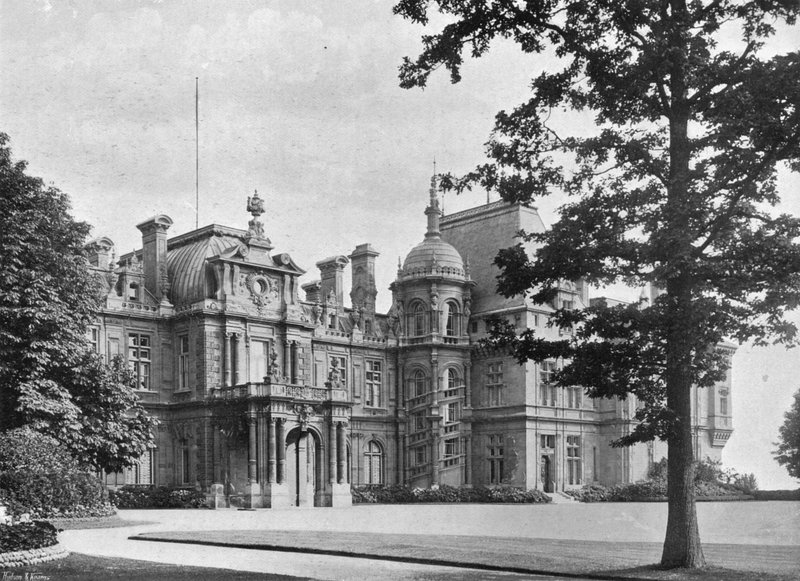 Waddesdon Manor بواسطة تشارلز لاثام