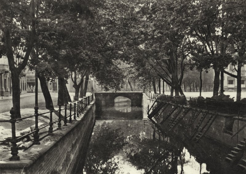 بوتسدام ، أم كانال (صورة b / w) بواسطة ساشا ستون
